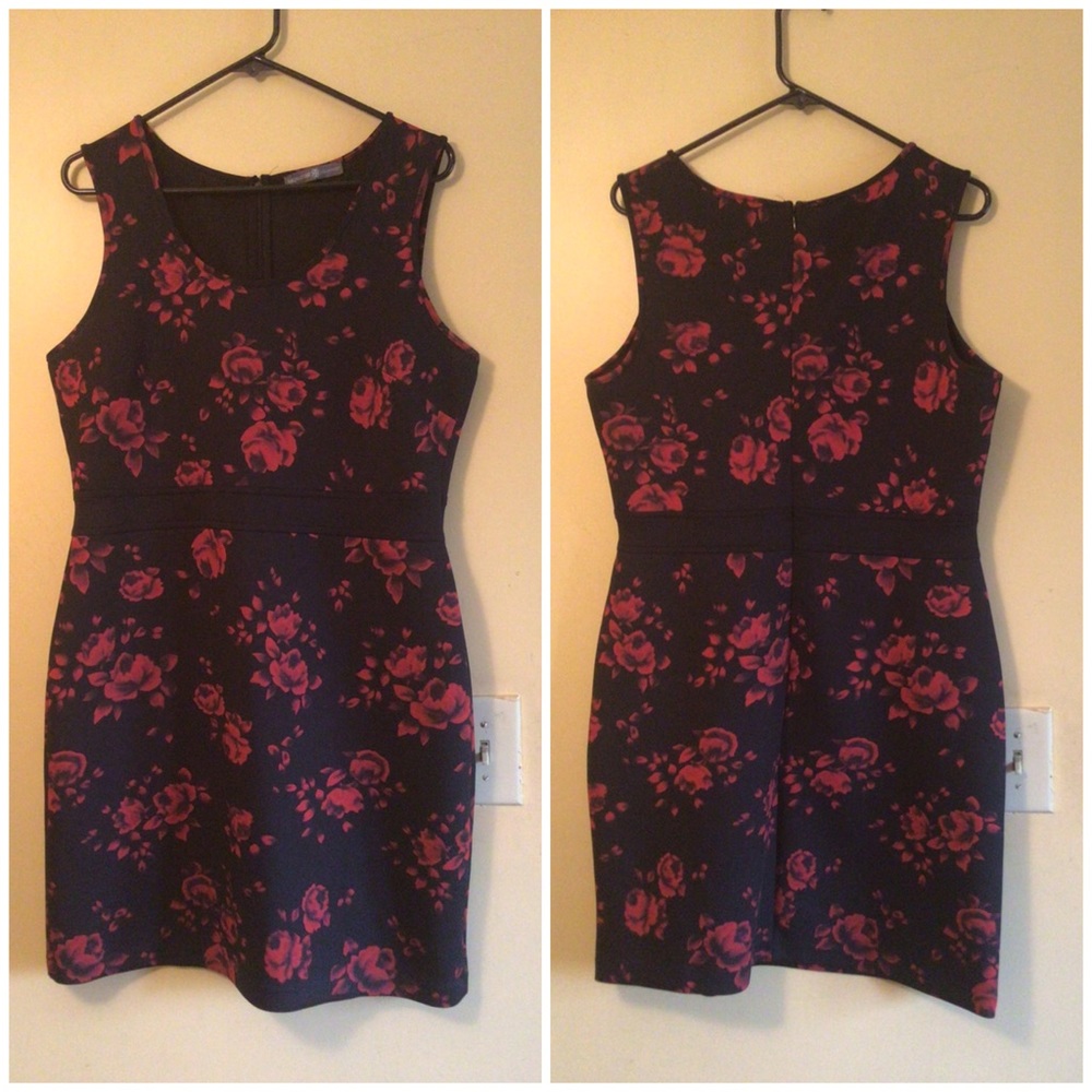 Signature collection sheath dress size L